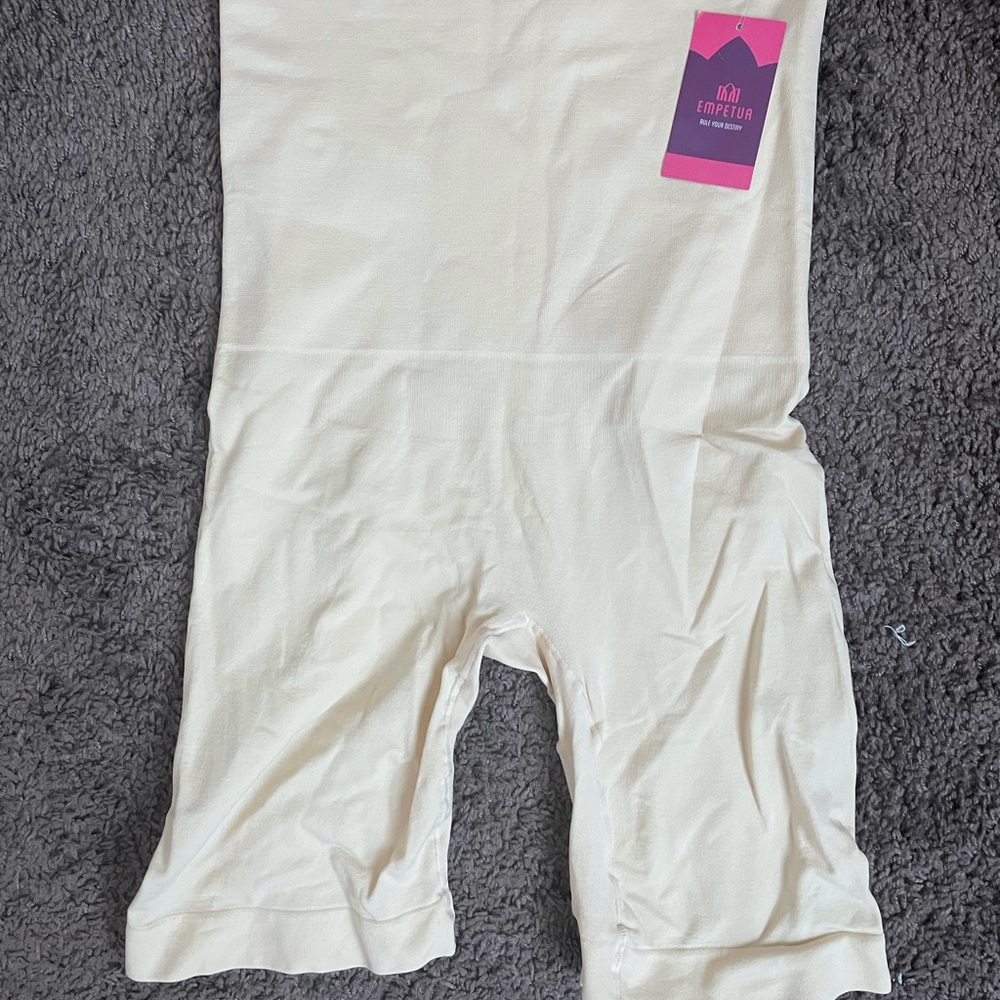 Nude shapewear